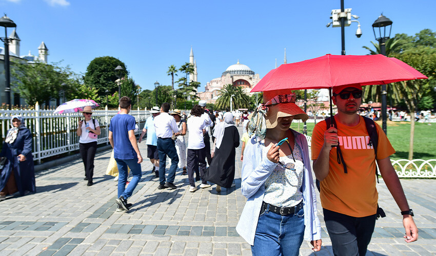 İstanbul yanıyor! Termometreler 41 dereceyi gördü, doğal afet uyarısı verildi