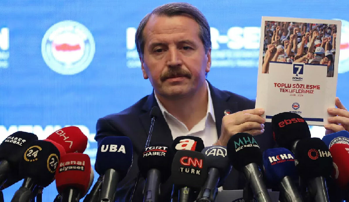 Memur-Sen Başkanı Yalçın'dan yeni zam açıklaması: En az 30 bin TL, 1650 TL alacağımız var Memur-Sen Başkanı Yalçın'dan yeni zam açıklaması: En az 30 bin TL, 1650 TL alacağımız var