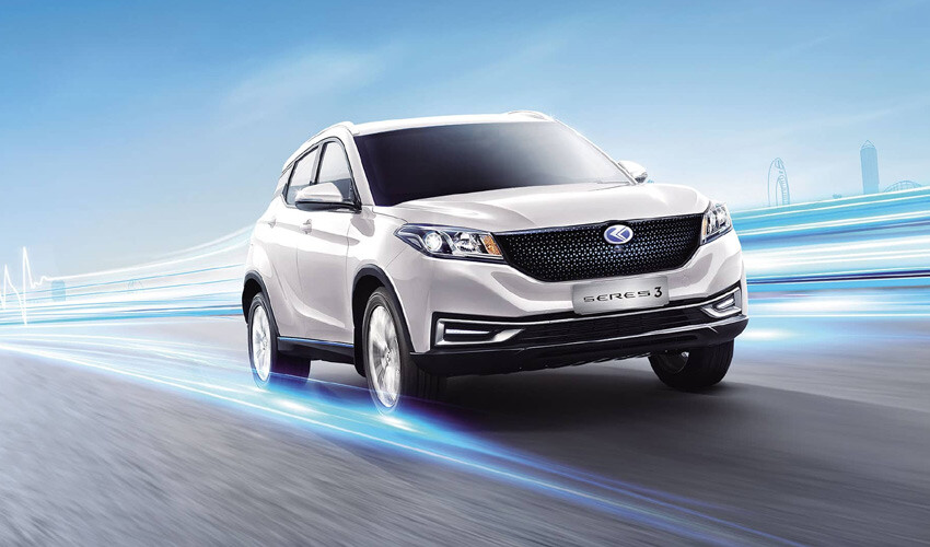 <h3><strong>DFSK ELEKTRİKLİ GÜNCEL FİYAT LİSTESİ TEMMUZ 2023</strong></h3><p>-Seres 3 Elektrikli SUV - 2022 model: 1.585.198 TL</p>