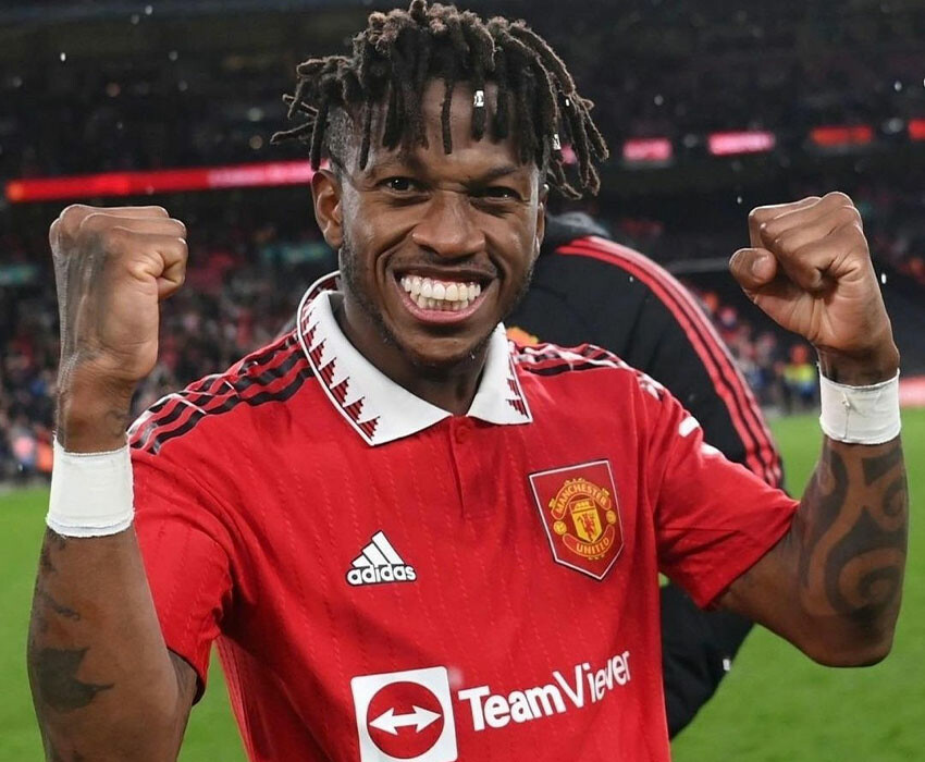 Galatasaray aradığı orta sahayı Manchester United'ta buldu! Erden Timur yıldız oyuncuyu getirmek için İngiltere'ye gitti Galatasaray aradığı orta sahayı Manchester United'ta buldu! Erden Timur yıldız oyuncuyu getirmek için İngiltere'ye gitti