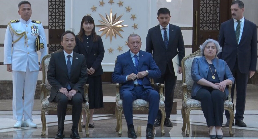 Cumhurbaşkanı Erdoğan büyükelçileri kabul etti Cumhurbaşkanı Erdoğan büyükelçileri kabul etti