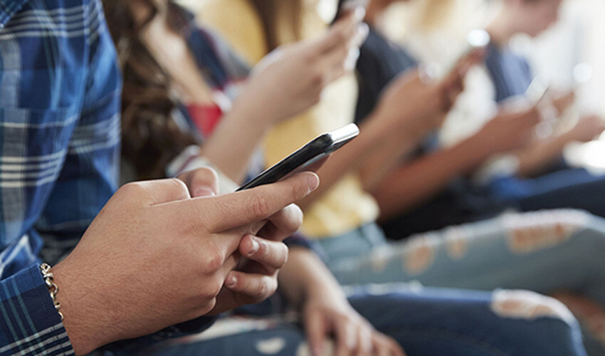 Sabah gözünüzü açtığınızda ilk telefona bakıyorsanız dikkat! Nomofobi olabilirsiniz