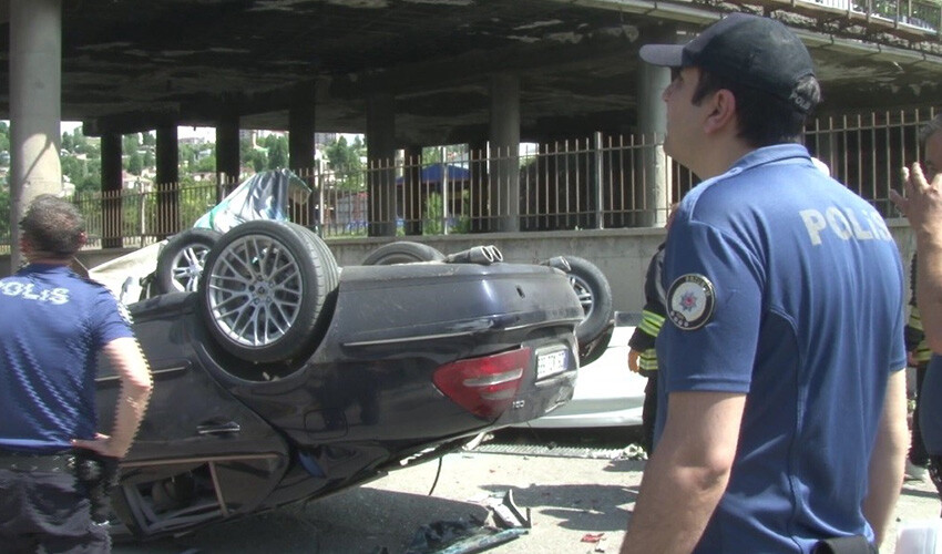 Erzurum'da can pazarı: İki araç köprüden aşağı uçtu Erzurum'da can pazarı: İki araç köprüden aşağı uçtu