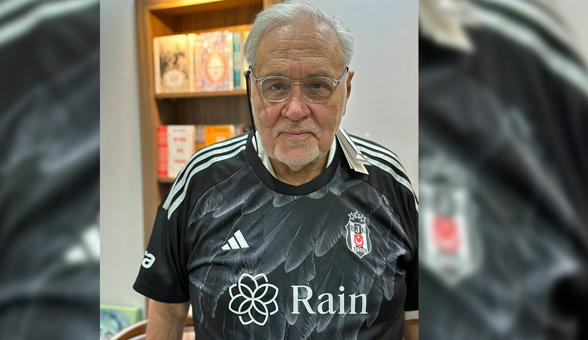 İlber Ortaylı'dan Beşiktaş paylaşımı: Yeni formasını paylaşım teşekkür etti İlber Ortaylı'dan Beşiktaş paylaşımı: Yeni formasını paylaşım teşekkür etti