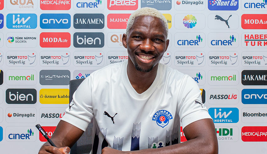 Nijeryalı futbolcu Kenneth Omeru üçüncü kez Kasımpaşa'ya transfer oldu Nijeryalı futbolcu Kenneth Omeru üçüncü kez Kasımpaşa'ya transfer oldu
