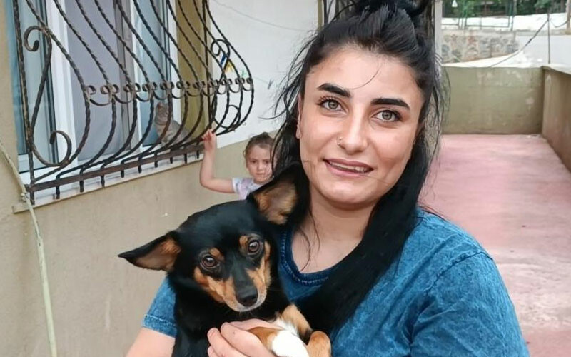 Hamile kadın markette dehşeti yaşadı! Köpek beslediği için dayak yedi, bebeğini düşürdü Hamile kadın markette dehşeti yaşadı! Köpek beslediği için dayak yedi, bebeğini düşürdü
