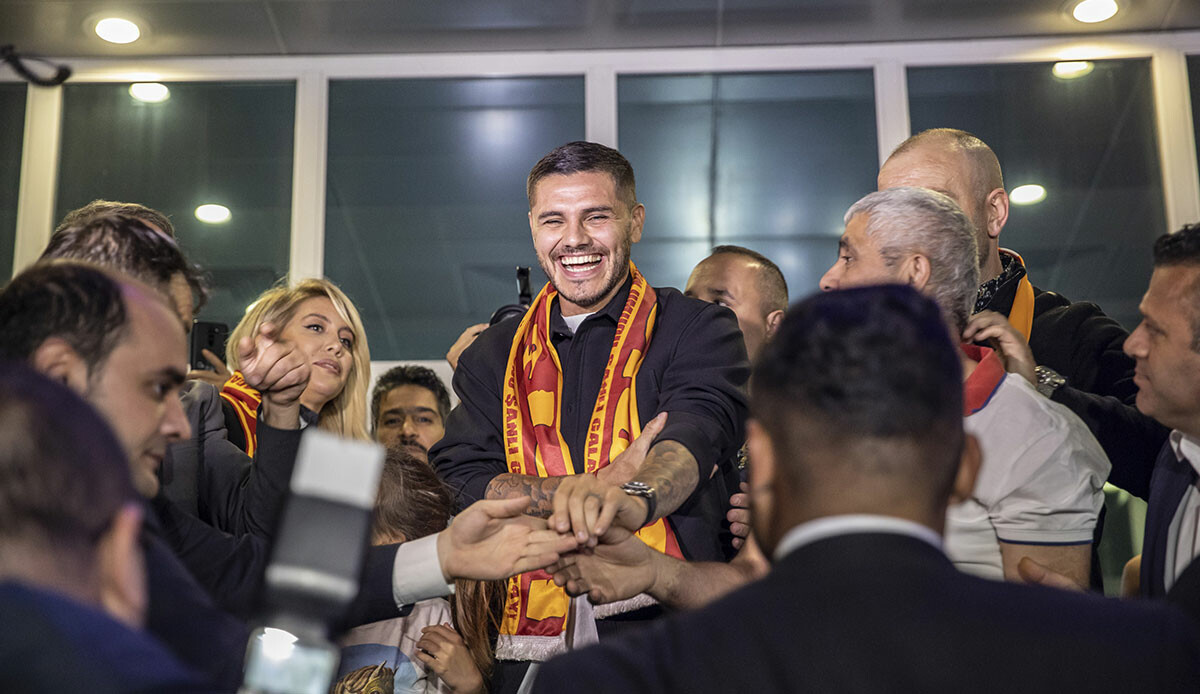 Galatasaray Mauro Icardi transferini resmen açıkladı! Arjantinli yıldız için pazar günü imza töreni düzenlenecek Galatasaray Mauro Icardi transferini resmen açıkladı! Arjantinli yıldız için pazar günü imza töreni düzenlenecek