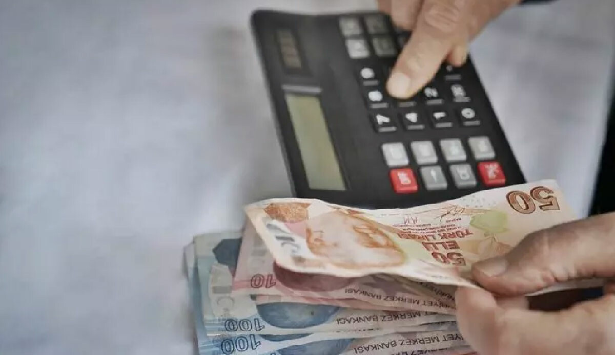 Emekli zam için yıl sonunu bekliyor: Enflasyon tahmini sonrası yeni oran ortaya çıktı