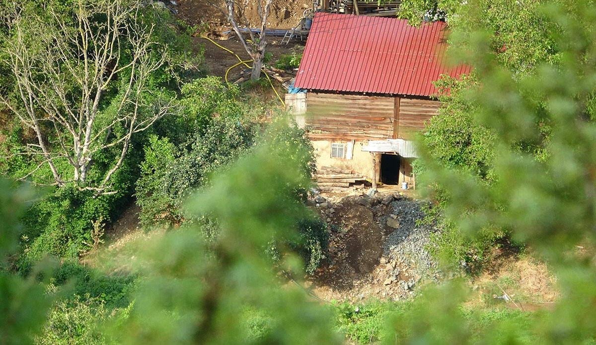 Bolu’da esrarengiz kazı: Kimseyi yaklaştırmıyorlar… Zonguldak’tan 15 madenci getirildi!