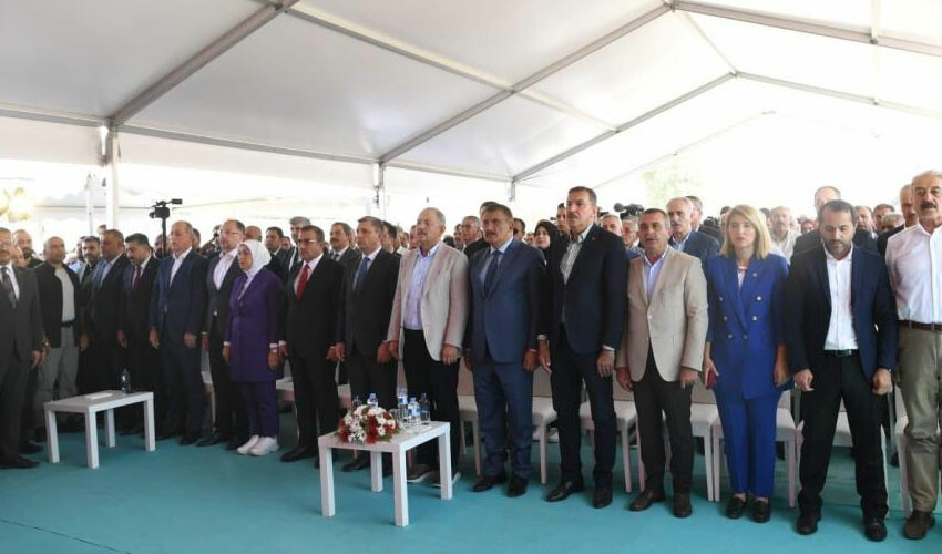 Yerinde Dönüşüm’de taviz yok! Bakan Özhaseki: Sağlam, güvenilir konutlar yapacağız Yerinde Dönüşüm’de taviz yok! Bakan Özhaseki: Sağlam, güvenilir konutlar yapacağız