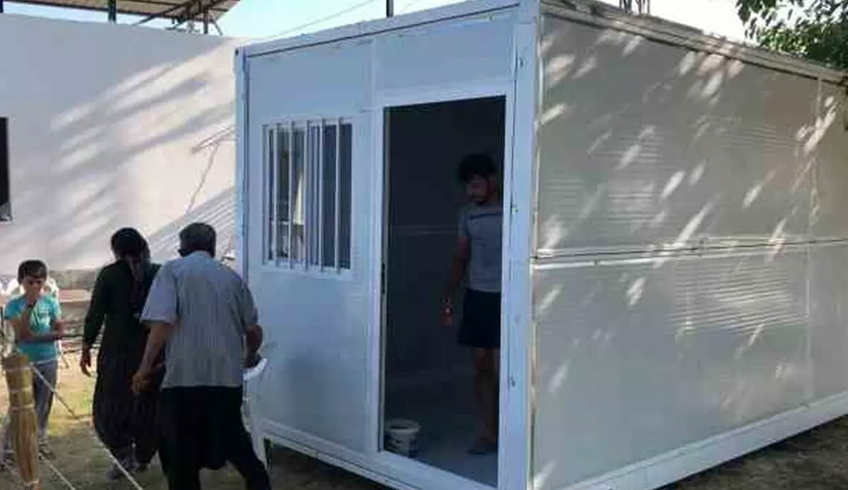Adana&#039;da deprem sonrası konteynerler kuruldu