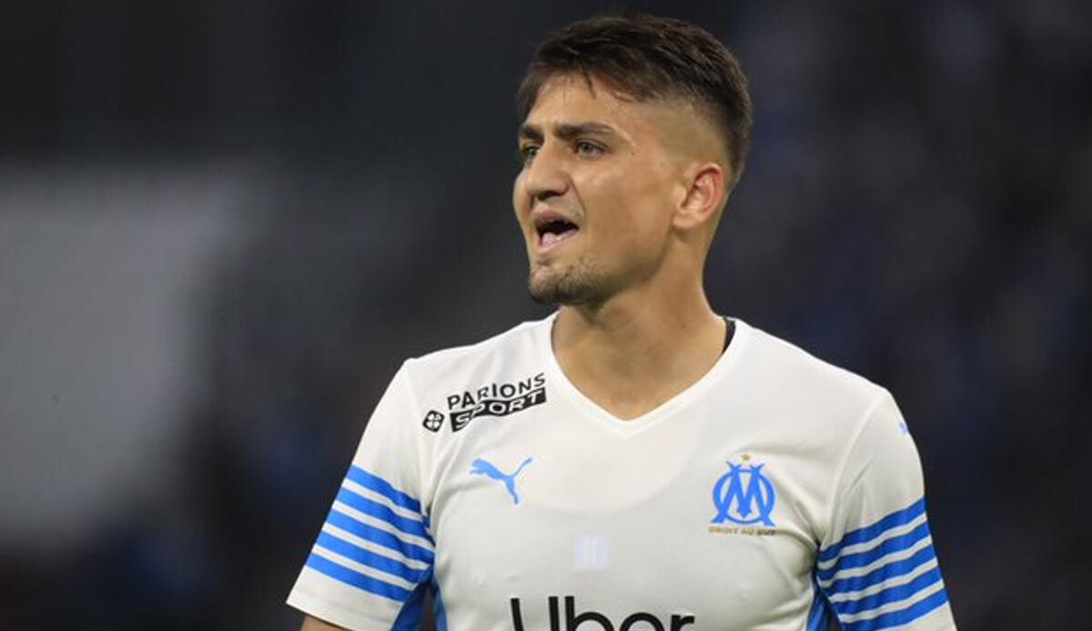 Fenerbahçe'den bir transfer bombası daha Fenerbahçe'den bir transfer bombası daha