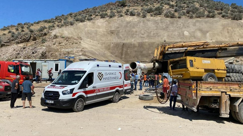 Alaşehir'deki hızlı tren şantiyesinde gaz sızıntısı: 2 işçi kayıp Alaşehir-Hızlı tren- gaz 2