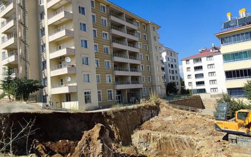 Tunceli’de iş makinesi doğal gaz borusunu patladı! Yurt ve civardaki binalar boşaltıldı