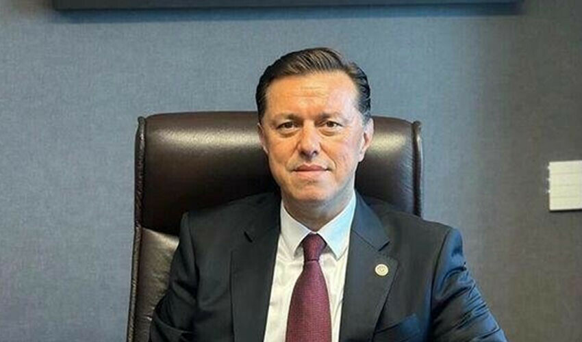 İYİ Partili isimden Kılıçdaroğlu itirafı: İçim el vermeyerek oy verdim İYİ Partili isimden Kılıçdaroğlu itirafı: İçim el vermeyerek oy verdim
