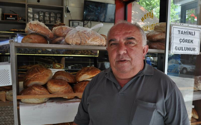 Eskişehir’de ekmeğe zam! Fırıncı az buldu, vatandaş 'Fırsatçılık' dedi Eskişehir’de ekmeğe zam! Fırıncı az buldu, vatandaş 'Fırsatçılık' dedi