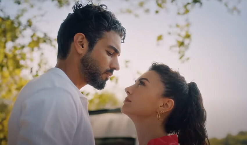 Yaz döneminin favori dizi çifti… Herkes Burcu Özberk ile Şükrü Özyıldız’ı konuşuyor