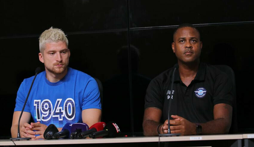 Adana Demirspor - CFR Cluj maçına doğru... Patrick Kluivert: Çok iyi hazırlandık, hava sıcaklığı bizleri çok etkilemez