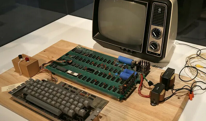 46 yıl önce üretilen bilgisayar açık artırmayla satılacak Apple 1