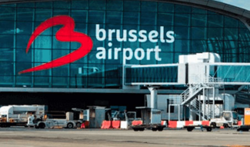 Brüksel Havalimanı'nda oluşan kuyruklar yolculara zor anlar yaşatıyor! Brüksel Havalimanı'nda oluşan kuyruklar yolculara zor anlar yaşatıyor!