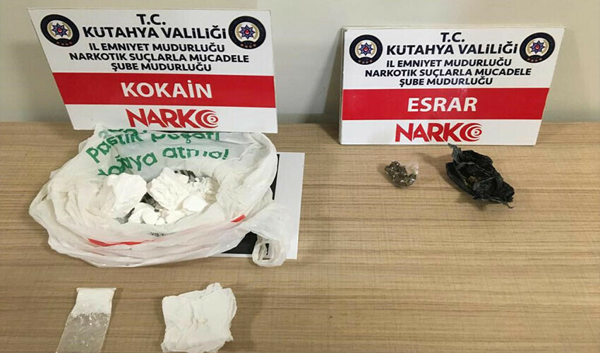 Otomobilin bagajına gizlenen uyuşturucu narkotik köpeğinden kaçmadı