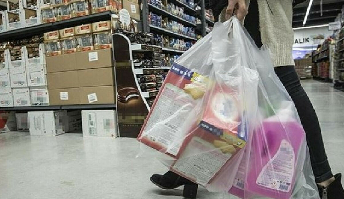 Poşet ücreti değişmedi: Marketlerde 25 kuruş olarak devam edecek Poşet ücreti değişmedi: Marketlerde 25 kuruş olarak devam edecek