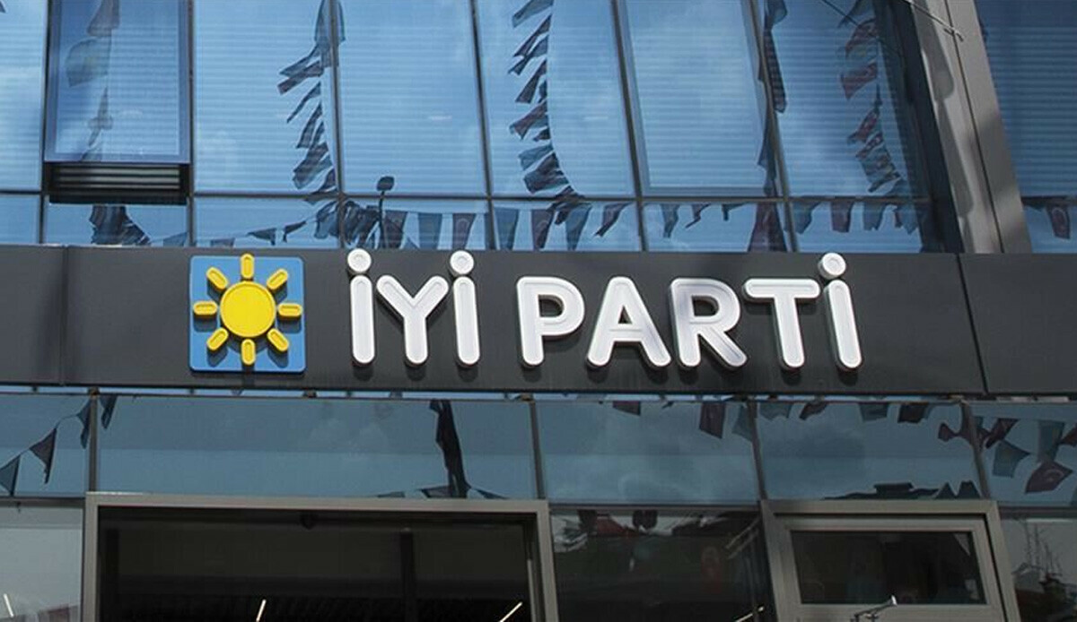 İYİ Parti İl Başkanı Özer Tunçtürk görevinden istifa etti