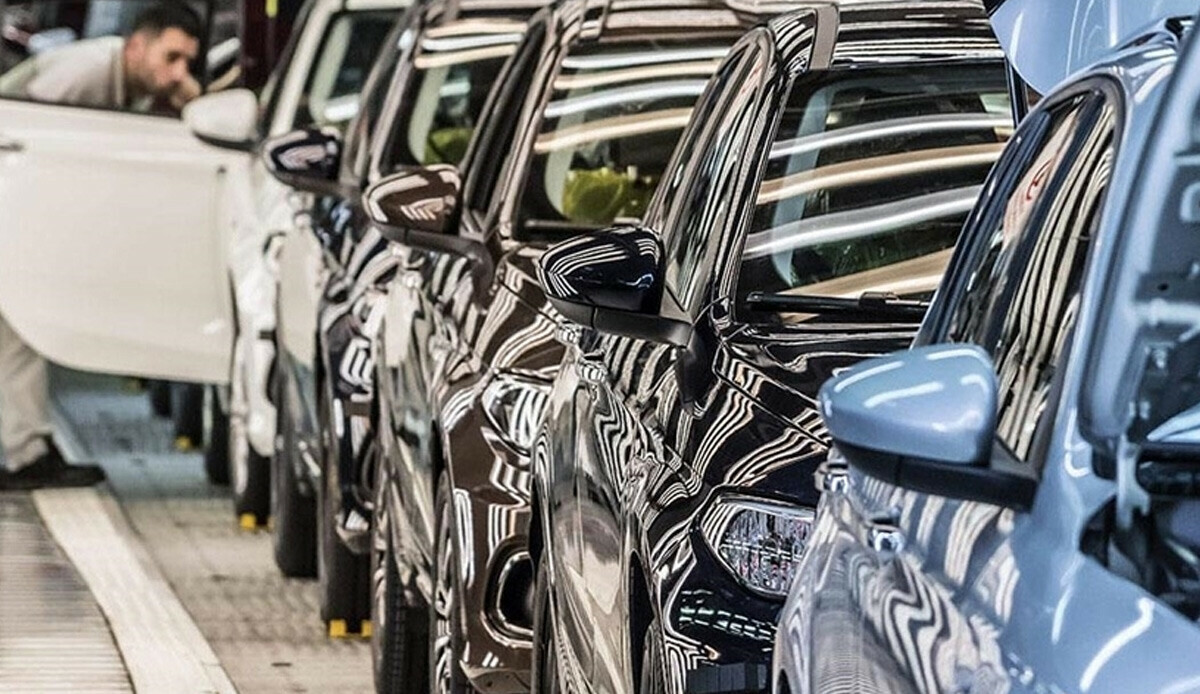 Otomobilde 'fahiş fiyat'a bir önlem daha! Barkodlu sistemle stokçuluk son bulacak Otomobilde 'fahiş fiyat'a bir önlem daha! Barkodlu sistemle stokçuluk son bulacak