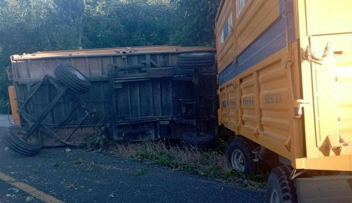 Elazığ’da feci kaza! Biçerdöver ile traktör çarpıştı: 2 yaralı