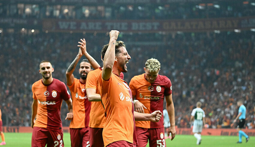 Okan Buruk: Mertens'in golünü dün antrenmanda çalıştık, ödül alabilir bu gol! Okan Buruk: Mertens'in golünü dün antrenmanda çalıştık, ödül alabilir bu gol!