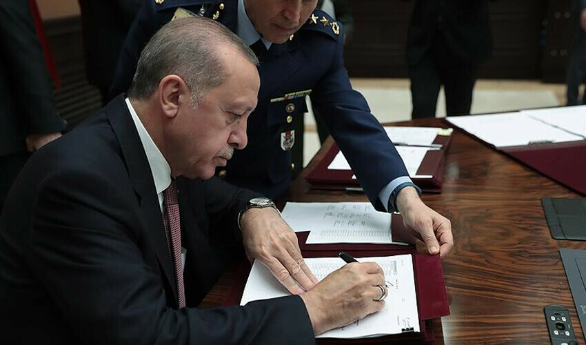 YAŞ (Yüksek Askeri Şura) toplantısından hangi kararlar çıktı? YAŞ kararları listesi 2023 YAŞ KARARLARI LİSTESİ 2023! YAŞ toplantısından hangi kararlar çıktı? - 2. Resim