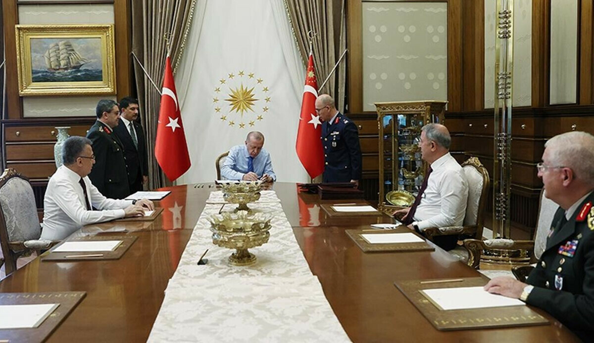 YAŞ (Yüksek Askeri Şura) toplantısından hangi kararlar çıktı? YAŞ kararları listesi 2023 YAŞ (Yüksek Askeri Şura) toplantısından hangi kararlar çıktı? YAŞ kararları listesi 2023
