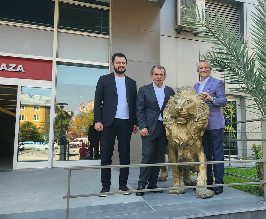 Dursun Özbek hedefi açıkladı! Galatasaray Avrupa'da kupa kazanmanın planlarını yaptı