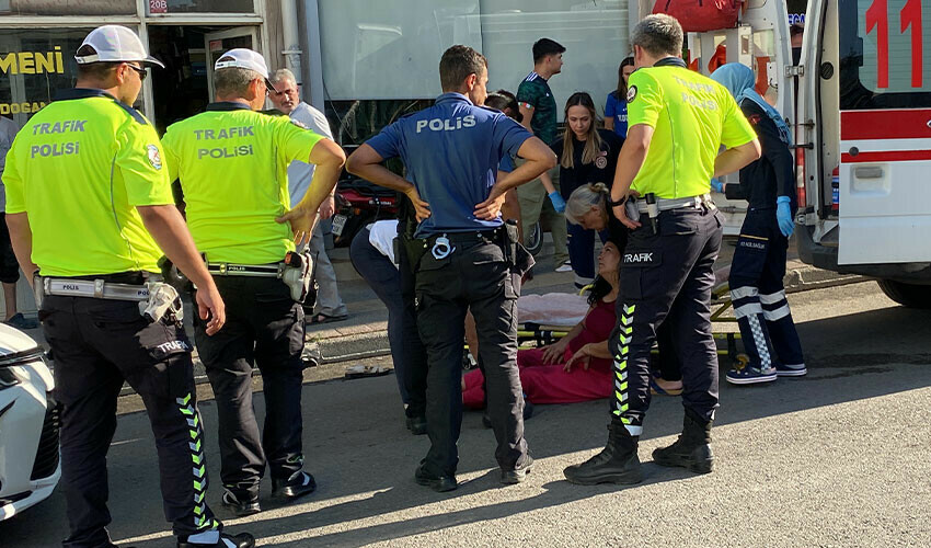 Alkollü kadın polise zor anlar yaşattı, o anlar kameraya yansıdı