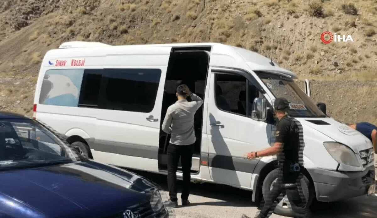 Son dakika... Kılıçdaroğlu'nun konvoyunda zincirleme kaza: Çok sayıda yaralı Son dakika... Kılıçdaroğlu'nun konvoyunda zincirleme kaza: Çok sayıda yaralı