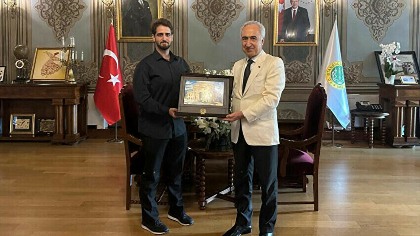 İstanbul Üniversitesi Hukuk'ta yanlıştan dönüldü: Susturulan Muhammet Emin Ay'a iade-i itibar yapıldı