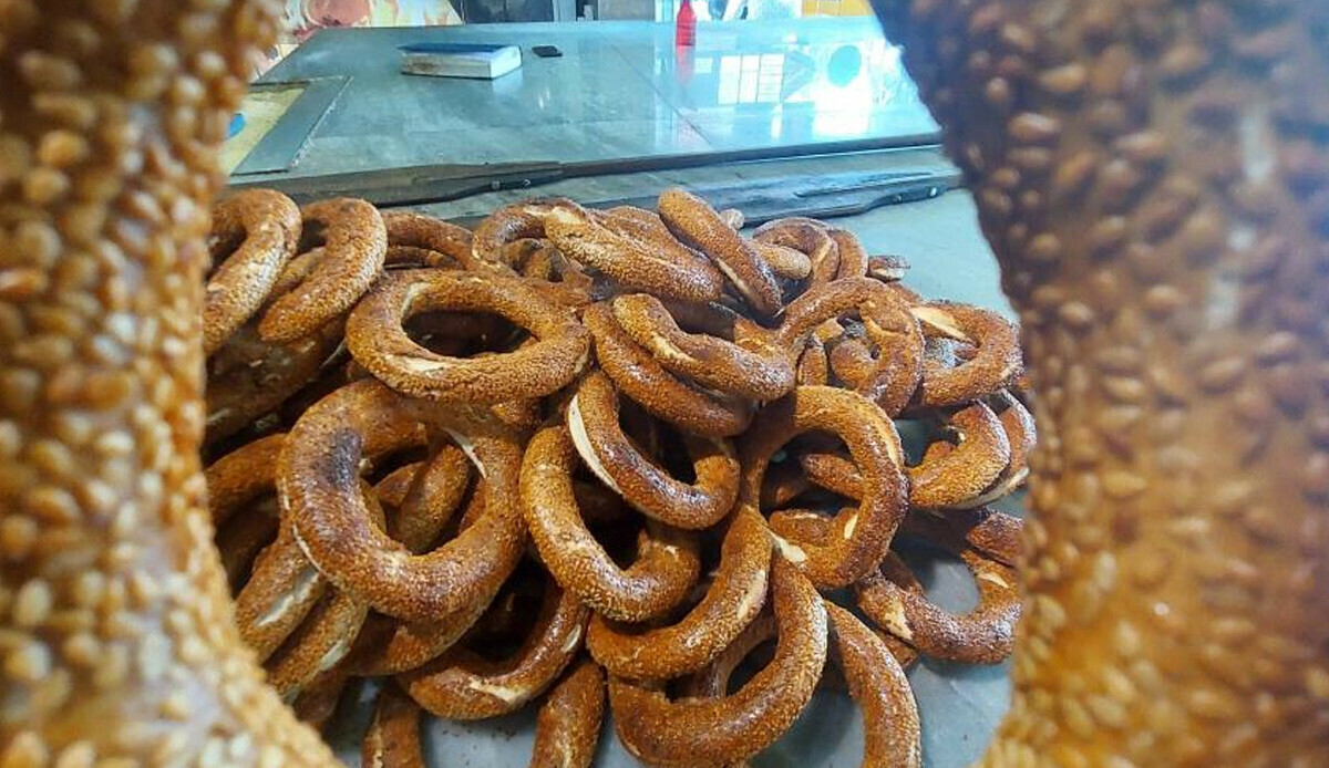 Samsun&#039;da simide zam! 2.5 TL birden arttı,  Samsun Fırıncılar Odası Başkanından ilk açıklama geldi