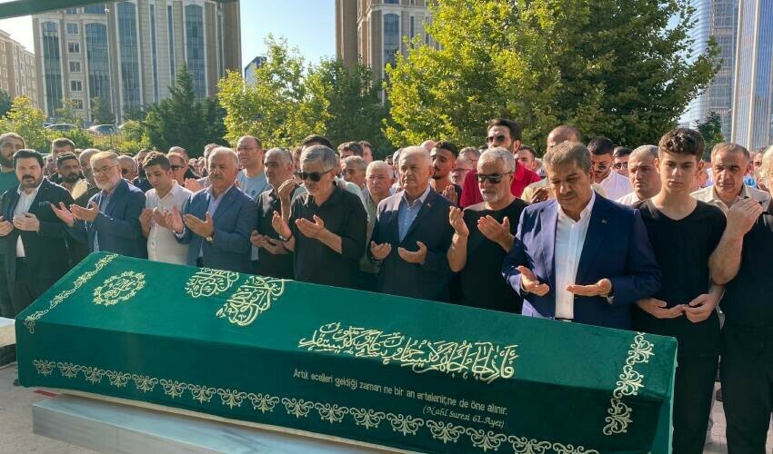 Gazeteci yazar Süleyman Özışık son yolculuğuna uğurlandı Gazeteci yazar Süleyman Özışık son yolculuğuna uğurlandı