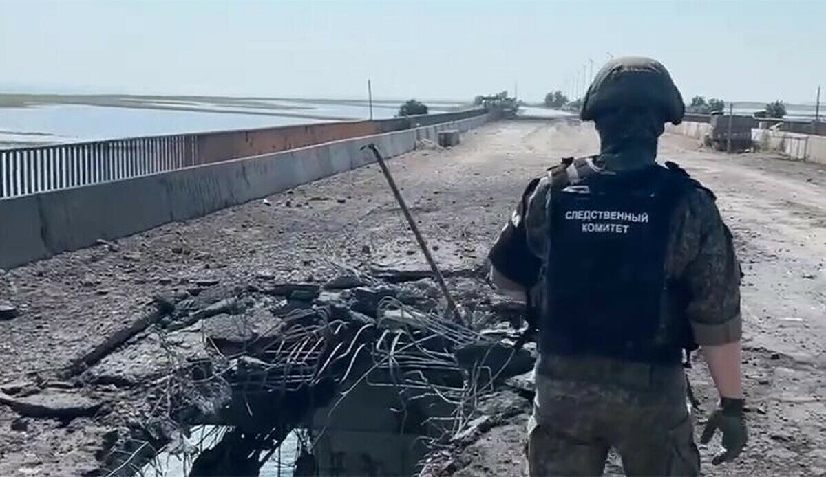 Ukrayna, Çongar Köprüsü&#039;nü vurdu! Herson ile Kırım arasında bağlantı koptu
