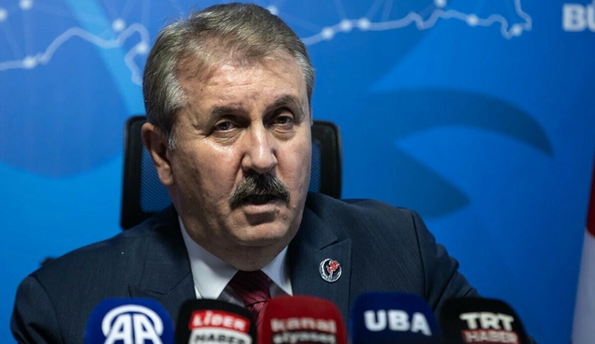 Cumhur İttifakı ortağı BBP lideri Mustafa Destici'den 'emekli maaşı' çıkışı Cumhur İttifakı ortağı BBP lideri Mustafa Destici'den 'emekli maaşı' çıkışı