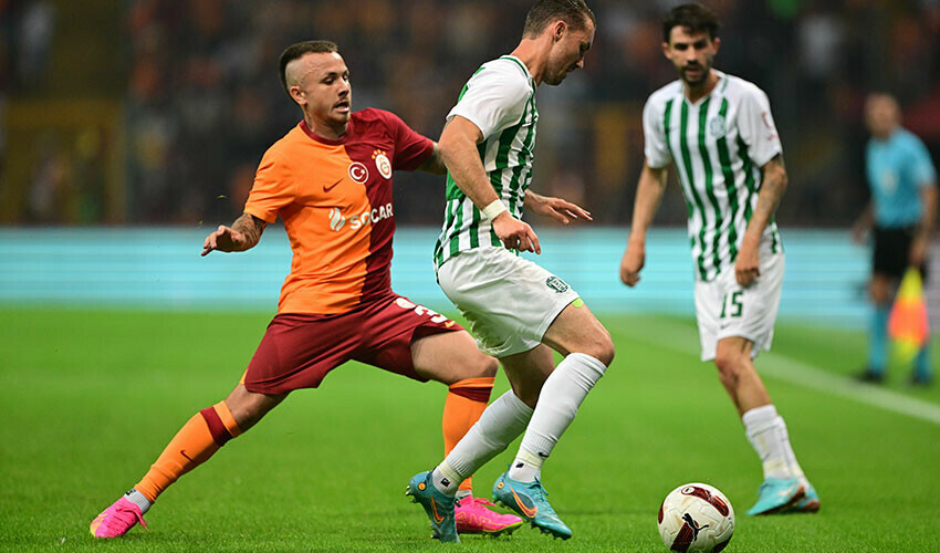 Olimpija Ljubljana - Galatasaray | Icardi ve Zaha sahaya çıkıyor Olimpija Ljubljana - Galatasaray | Icardi ve Zaha sahaya çıkıyor