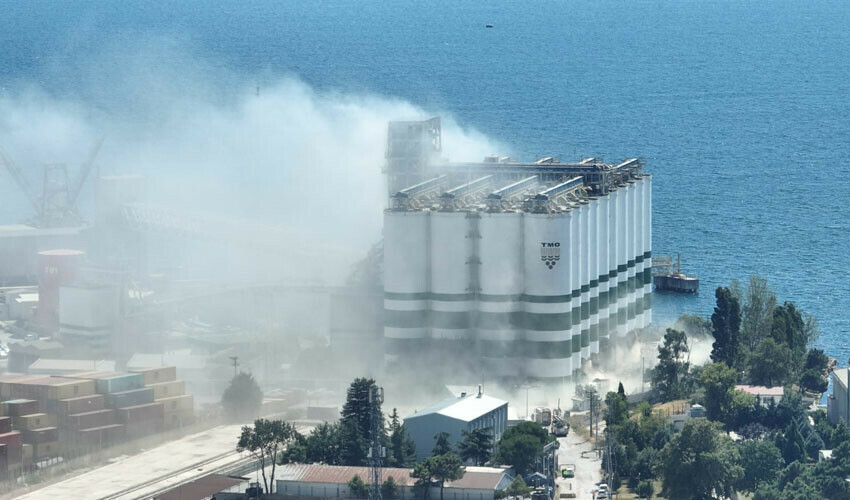 Son dakika: Kocaeli'de Derince limanında TMO'ya ait siloda büyük patlama