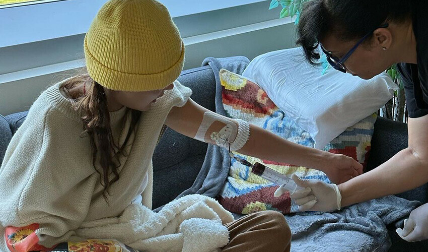 Lyme hastalığı ile mücadele eden Bella Hadid kimsenin görmediği fotoğrafları paylaşıp içini döktü Lyme hastalığı ile mücadele eden Bella Hadid kimsenin görmediği fotoğrafları paylaşıp içini döktü