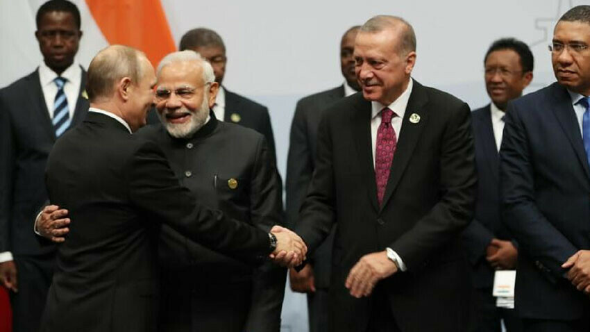 Doları tahtından edecek para birimi geliyor! Türkiye'yi de davet ettiler: Gözler 22 Ağustos'a çevrildi Doları tahtından edecek para birimi geliyor! Türkiye'yi de davet ettiler: Gözler 22 Ağustos'a çevrildi - 2. Resim