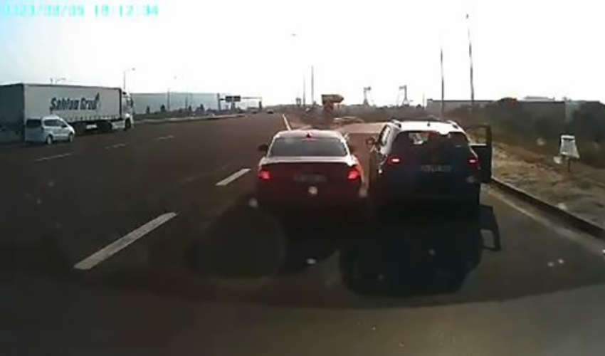 Otobanda tehlikeli kovalamaca: Kameralara anbean yansıdı