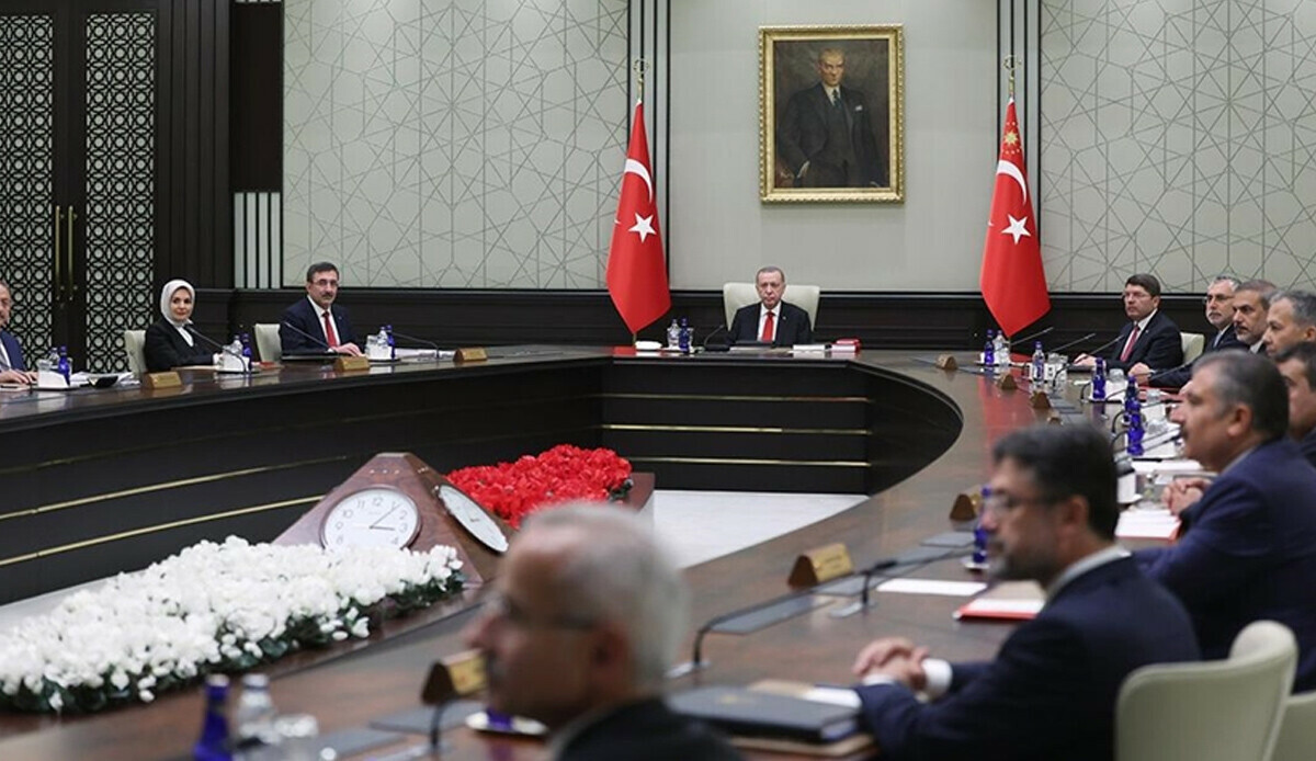 Bugün Erdoğan başkanlığında toplanıyor: Kabine’nin ana gündemi Tahıl Koridoru ve ekonomi Bugün Erdoğan başkanlığında toplanıyor: Kabine’nin ana gündemi Tahıl Koridoru ve ekonomi