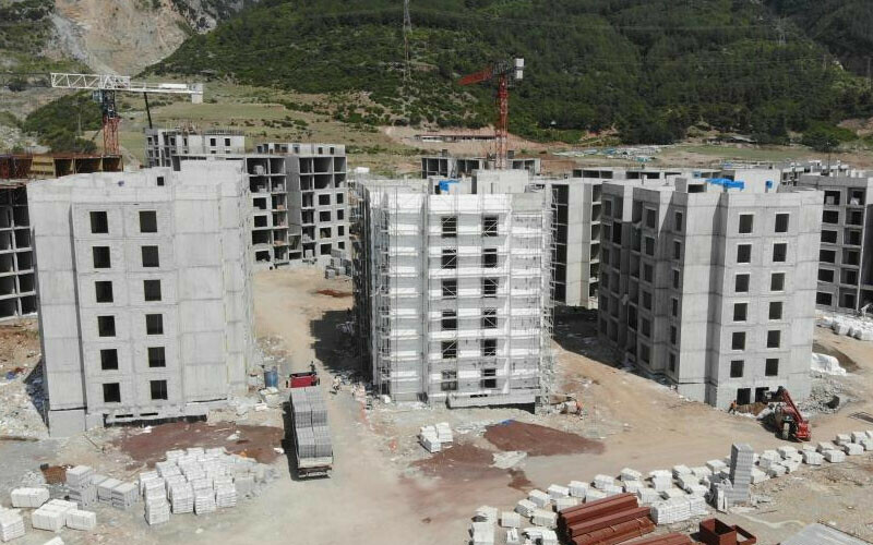 Teslimat için tarih verildi! Hatay’da deprem konutları bir bir yükseliyor