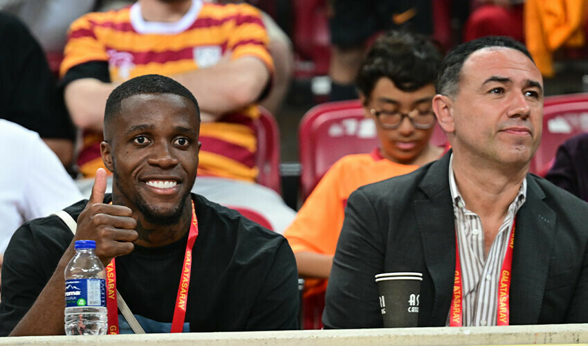 Olimpija Ljubljana - Galatasaray | Icardi ve Zaha sahaya çıkıyor Olimpija Ljubljana - Galatasaray | Icardi ve Zaha sahaya çıkıyor