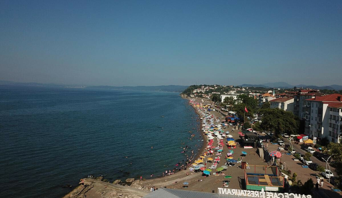 Akçakoca&#039;da denize girmek yasaklandı