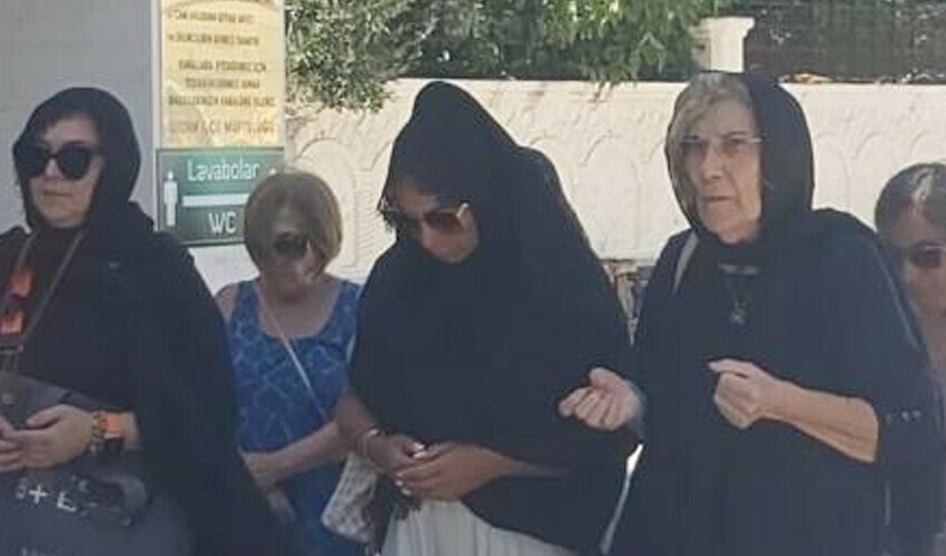 Asena’nın baba acısı... Cenazede ayakta durmakta güçlük çekti Asena’nın baba acısı... Cenazede ayakta durmakta güçlük çekti